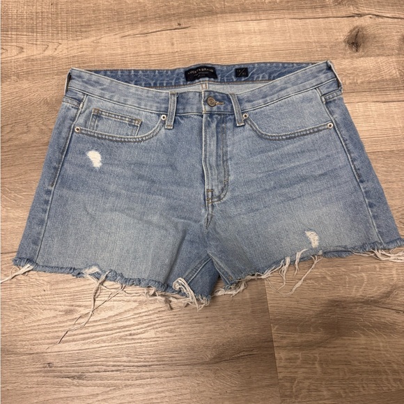 Lucky Brand Boyfriend Short - Picture 3 of 10